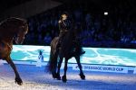 Amsterdam 28 januari 2023
Samantha Steenwijk rijdt op haar paard een kuhr terwijl ze zingt tijdens Jumping Amsterdam in de RAI.