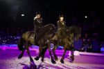 Amsterdam 28 januari 2023
Samantha Steenwijk rijdt op haar paard een kuhr terwijl ze zingt tijdens Jumping Amsterdam in de RAI.