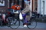 Amsterdam 8 januari 2024
Chantal janzen op de fiets in Amsterdam zuid