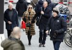 Amsterdam 11 januari 2024
Eugene v Duin arriveert bij de rechtbank van Amsterdam met zijn vrouw en advocaat .
