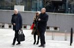 Amsterdam 11 januari 2024
Eugene v Duin arriveert bij de rechtbank van Amsterdam met zijn vrouw en advocaat .