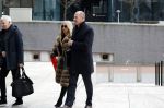 Amsterdam 11 januari 2024
Eugene v Duin arriveert bij de rechtbank van Amsterdam met zijn vrouw en advocaat .
