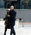 Amsterdam 11 januari 2024
Eugene v Duin arriveert bij de rechtbank van Amsterdam met zijn vrouw en advocaat .