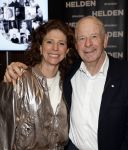 Amsterdam 10 januari 2024
Bekendmaking held van het jaar 2023 van magazine Helden bij Gassan Diamonds. Frits Barend en dochter Barbara Barend