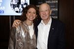 Amsterdam 10 januari 2024
Bekendmaking held van het jaar 2023 van magazine Helden bij Gassan Diamonds. Frits Barend en dochter Barbara Barend