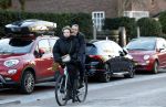 Amsterdam 9 januari 2024
Loiza lamers met partner op electrische van Moof fiets in Amsterdam.