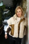Amsterdam 8 januari 2025
Boekpresentatie Dyantha Brooks in het College Hotel . Anouk Smulders