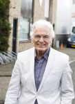 Hoek van Holland 2 januari 2025
De top 40 reikt prijzen uit aan ded Nederlandse Arteisten die in 1 jaar het langste op nummer 1 hebben gestaan .
Onder andere aanwezig Piet Veerman Erik de Zwart Corry Konings George Baker Jacques Herb Ben Cramer ea
Het geestje was in het Art Museum.