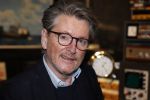 Hoek van Holland 2 januari 2025
De top 40 reikt prijzen uit aan ded Nederlandse Arteisten die in 1 jaar het langste op nummer 1 hebben gestaan .
Onder andere aanwezig Piet Veerman Erik de Zwart Corry Konings George Baker Jacques Herb Ben Cramer ea
Het geestje was in het Art Museum.