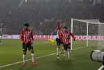 Eindhoven 14 Januari 2025 KNVB Beker PSV-Excelsior. Eindstand 5-4 (Verlenging)
Ismael Sabari scoort in de laatste seconde van de wedstrijd 3-3 en wordt gefeliciteerd door zijn kollega's Ryan Flamingo Ricardo Pepi Luuk de Jong en Ivan Perisic
Foto Jan Hoogsteen