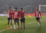 Eindhoven 14 Januari 2025 KNVB Beker PSV-Excelsior. Eindstand 5-4 (Verlenging)
Ismael Sabari scoort in de laatste seconde van de wedstrijd 3-3 en wordt gefeliciteerd door zijn kollega's Ryan Flamingo Ricardo Pepi Luuk de Jong en Ivan Perisic
Foto Jan Hoogsteen