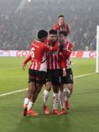 Eindhoven 14 Januari 2025 KNVB Beker PSV-Excelsior. Eindstand 5-4 (Verlenging)
Ismael Sabari scoort in de laatste seconde van de wedstrijd 3-3 en wordt gefeliciteerd door zijn kollega's Ryan Flamingo Ricardo Pepi Luuk de Jong en Ivan Perisic
Foto Jan Hoogsteen