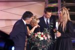 Aalsmeer 2 oktober 1999
RTL feest 10 jaar bestaan
Afscheid Caroline Tensen van RTL verder op de foto Manuela Kemp, Ron Brandsteder en Reinout Oerlemans


PETER SMULDERS BV