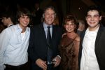 Amsterdam 26 november 2004
Premiere Andre v Duin in Carre
Ron Brandsteder met vrouw Yvonne en zoons
Peter Smulders bv