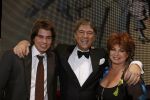 Amsterdam 11 februari 2006
Premiere Andre v Duin in Rai .
Ron Brandsteder met Yvonne en   Rick  
Peter Smulders bv