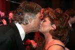 Amsterdam 26 november 2004
Premiere Andre v Duin in Carre
Ron Brandsteder met Yvonne Brandsteder kussend 
Peter Smulders bv