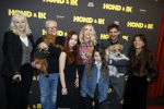 Amsterdam 6 januari 2025
Premiere Hond en ik in het vondelparkpaviljoen . De cast met oa Egbert jan Weeber Jelka v Houten Dick v d Toorn Rhoda Nova Wilting Loet Janssen Nadja Hupscher Jolke Tjalsma en hoofdrolspeler Pepper
