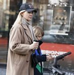 Amsterdam 17 januari 2026
Chantal Janzen met zoon Bobby op de pc hooftstraat