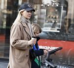 Amsterdam 17 januari 2026
Chantal Janzen met zoon Bobby op de pc hooftstraat
