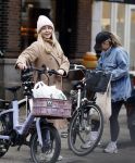 Amsterxdam 16 januari 2026
Chantal Janzen en Tina de Bruin doen samen boodschappen in Amsterdam zuid