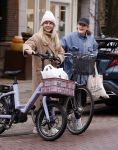 Amsterxdam 16 januari 2026
Chantal Janzen en Tina de Bruin doen samen boodschappen in Amsterdam zuid