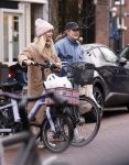Amsterxdam 16 januari 2026
Chantal Janzen en Tina de Bruin doen samen boodschappen in Amsterdam zuid