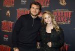Utrecht 14 januari 2026
Premiere April Darby bij moulin Rouge in Beatrixtheater . Emma Kok kwam met haar vriend Jort