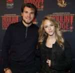 Utrecht 14 januari 2026
Premiere April Darby bij moulin Rouge in Beatrixtheater . Emma Kok kwam met haar vriend Jort
