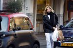 Amsterdam 17 januari 2026
Estelle Cruijff doet boodschappen in Amsterdam zuid met haar opel city car