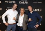 Amsterdam 22 januari 2026
Presentatie het magische leven van Hans Kazan bij hotel l Europe.
Aanwezig Hans Kazan zijn vrouw Wendy Kazan en hun kinderen Lara Kazan Oscar Kazan Renzo Kazan en Steven Kazan . Hans Kazan met producenten