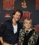 Utrecht 14 januari 2026
Premiere April Darby bij moulin Rouge in Beatrixtheater . Herald Adolfs kwam met zijn schoonmoeder Wil Boszhard