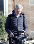 Amsterdam 6 januari 2026
Jaap Jongbloed vertrekt bij zijn sportschool op de fiets naar huis .