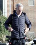 Amsterdam 6 januari 2026
Jaap Jongbloed vertrekt bij zijn sportschool op de fiets naar huis .