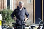 Amsterdam 6 januari 2026
Jaap Jongbloed vertrekt bij zijn sportschool op de fiets naar huis .