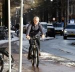 Amsterdam 6 januari 2026
Jaap Jongbloed vertrekt bij zijn sportschool op de fiets naar huis .