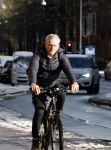 Amsterdam 6 januari 2026
Jaap Jongbloed vertrekt bij zijn sportschool op de fiets naar huis .