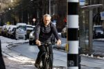 Amsterdam 6 januari 2026
Jaap Jongbloed vertrekt bij zijn sportschool op de fiets naar huis .