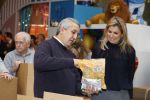 Rotterdam 15 januari 2026
Koningin Maxima bezoekt stichting jarige Job en pakt samen met de andere vrijwilligers de miljoenste doos / box in .