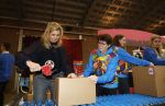 Rotterdam 15 januari 2026
Koningin Maxima bezoekt stichting jarige Job en pakt samen met de andere vrijwilligers de miljoenste doos / box in .
