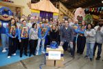 Rotterdam 15 januari 2026
Koningin Maxima bezoekt stichting jarige Job en pakt samen met de andere vrijwilligers de miljoenste doos / box in .