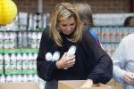 Rotterdam 15 januari 2026
Koningin Maxima bezoekt stichting jarige Job en pakt samen met de andere vrijwilligers de miljoenste doos / box in .