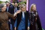 Eindhoven 26 oktober 2023
Koningin Maxima op bezok bij de dutch design week in Eindhoven . Maxima had haar goede vriendin Mariska Dietz mee genomen . Mariska Heeft paleis huis Den Bosch ingericht .