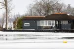 Breukeleveen 8 januari 2026
In het huis waar Ron Brandsteder altijd heeft gewoond gaan nu zijn vrouw Yvonne Brandsteder en zoon Rick Brandsteder wonen . Het huis ligt aan een prachtige plek aan de loosdrechtse plassen ..