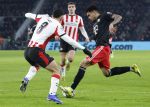 Eindhoven, 28 Januari 2026
Laatste wedstrijd in voorronde Champions League
PSV-Bayern Munchen, eindstand 1-2
Luis Diaz in duel met Sergino Dest