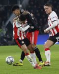 Eindhoven, 28 Januari 2026
Laatste wedstrijd in voorronde Champions League
PSV-Bayern Munchen, eindstand 1-2
Mauro Junior in duel met Luis Diaz