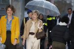 Amsterdam 21 januari 2026
Prinses Laurentien leest voor de 20e keer voor aan kinderen in de Bibliotheek Reigersbos in Amsterdam Bijlmer. Ze krijgt een kado uit handen van Eveline Aendekerk