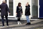 Vinkeveen 19 januari 2026
Rachel Hazes kroijgt de sleutels terug van haar huis in Vinkeveen . Marieke v Beek verloor rechtszaak en moet uit het huis . Rachel kwam samen met een makelaar