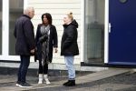 Vinkeveen 19 januari 2026
Rachel Hazes kroijgt de sleutels terug van haar huis in Vinkeveen . Marieke v Beek verloor rechtszaak en moet uit het huis . Rachel kwam samen met een makelaar