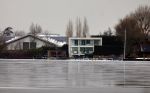 Breukeleveen 8 januari 2026
In het huis waar Ron Brandsteder altijd heeft gewoond gaan nu zijn vrouw Yvonne Brandsteder en zoon Rick Brandsteder wonen . Het huis ligt aan een prachtige plek aan de loosdrechtse plassen ..