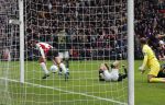 Eindhoven, 1 Februari 2026
Kompetitiewedstrijd PSV-Feyenoord, eindstand 3-0
Timon Wellenreuther en Armando Obispo scoort 1-0